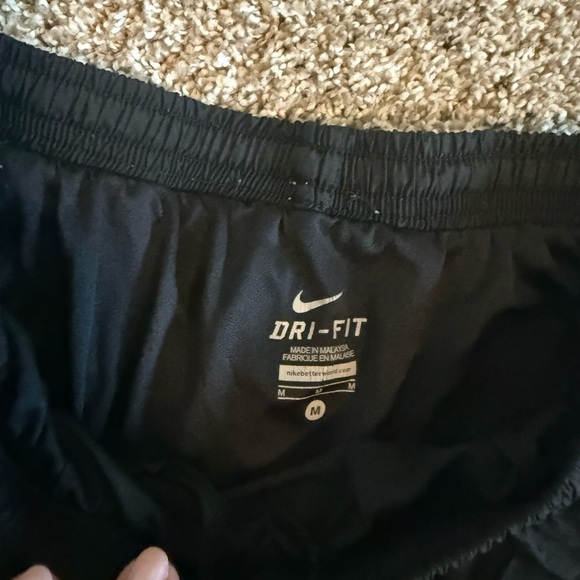 Nike Black Dri-FIT Shorts - Picture 3 of 3